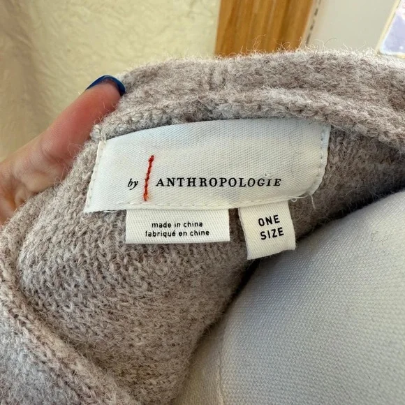 ANTHROPOLOGIE comfy new sweater in excellent condition worn once  ONE SIZE - Picture 2 of 2